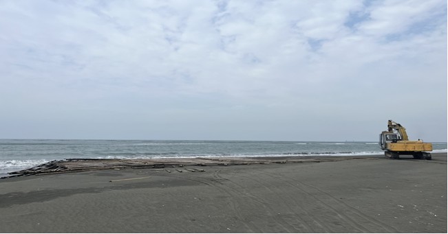 南市府啟動蚵棚清理機制    還給市民一個乾淨的海岸環境