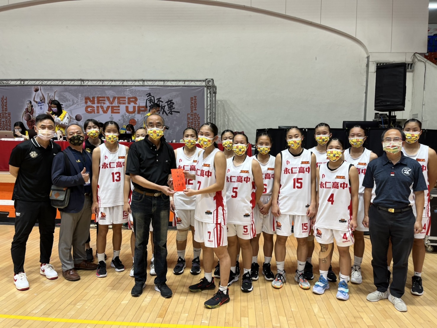 「永」不放棄！南市永仁高中110學年國中女子籃球甲級聯賽奪銀！