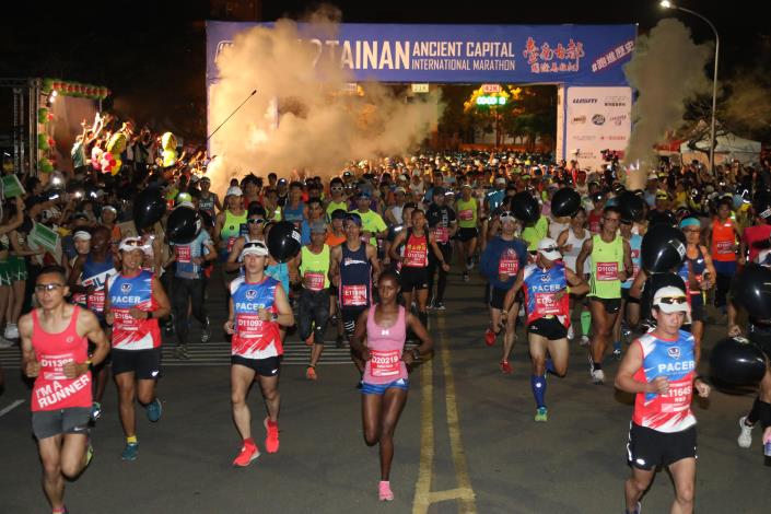 第13屆台南古都國際馬拉松開跑