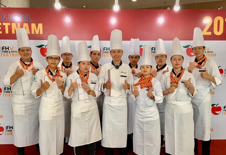 越南國際廚藝競賽榮耀國際   崑山科大餐飲系33面獎牌全場居冠