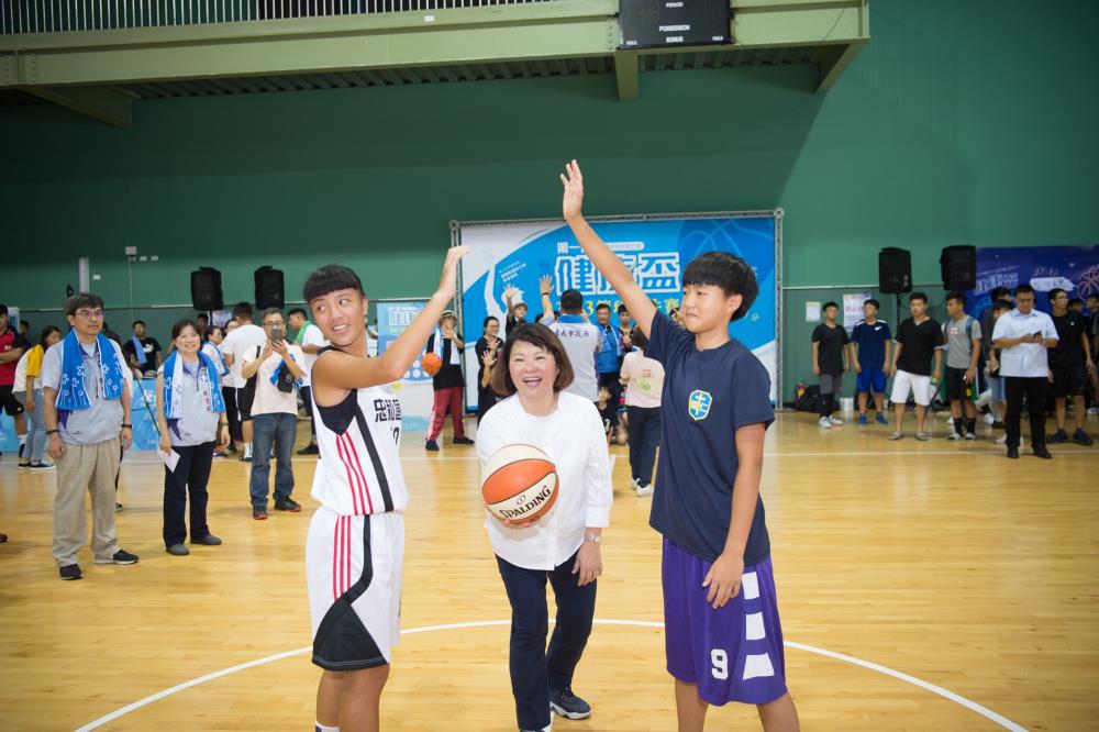 首屆「健康盃」3對3籃球鬥牛賽 市長黃敏惠呼籲青少年共同反菸、拒菸