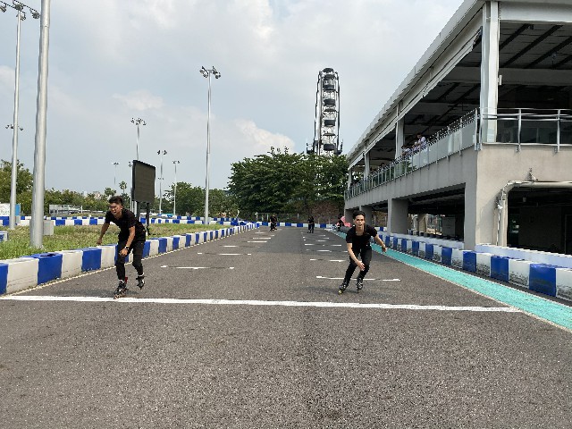 鈴鹿賽道賽道上比拚直排輪 帕克運動學園第一屆草衙盃直排輪越野拉力競速賽 明年春季熱血展開