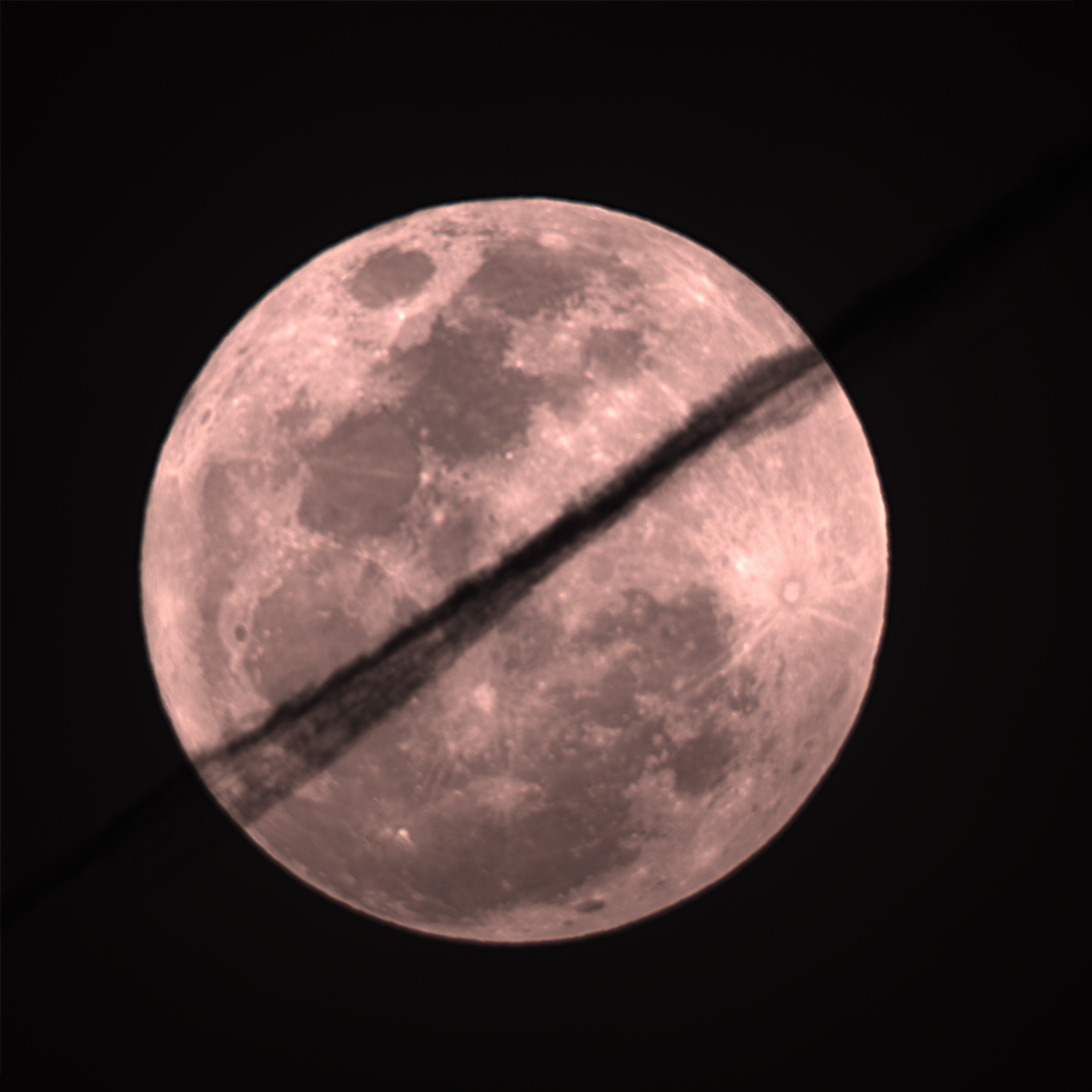 「草莓超級月亮」20日、21日凌晨 「五星連珠」再接棒登場