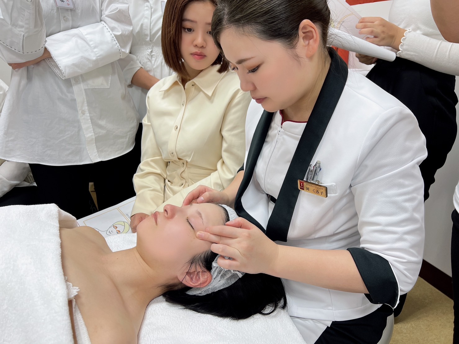 崑大時尚系引進日本美容技術專業 帶領專業美容師赴日研習