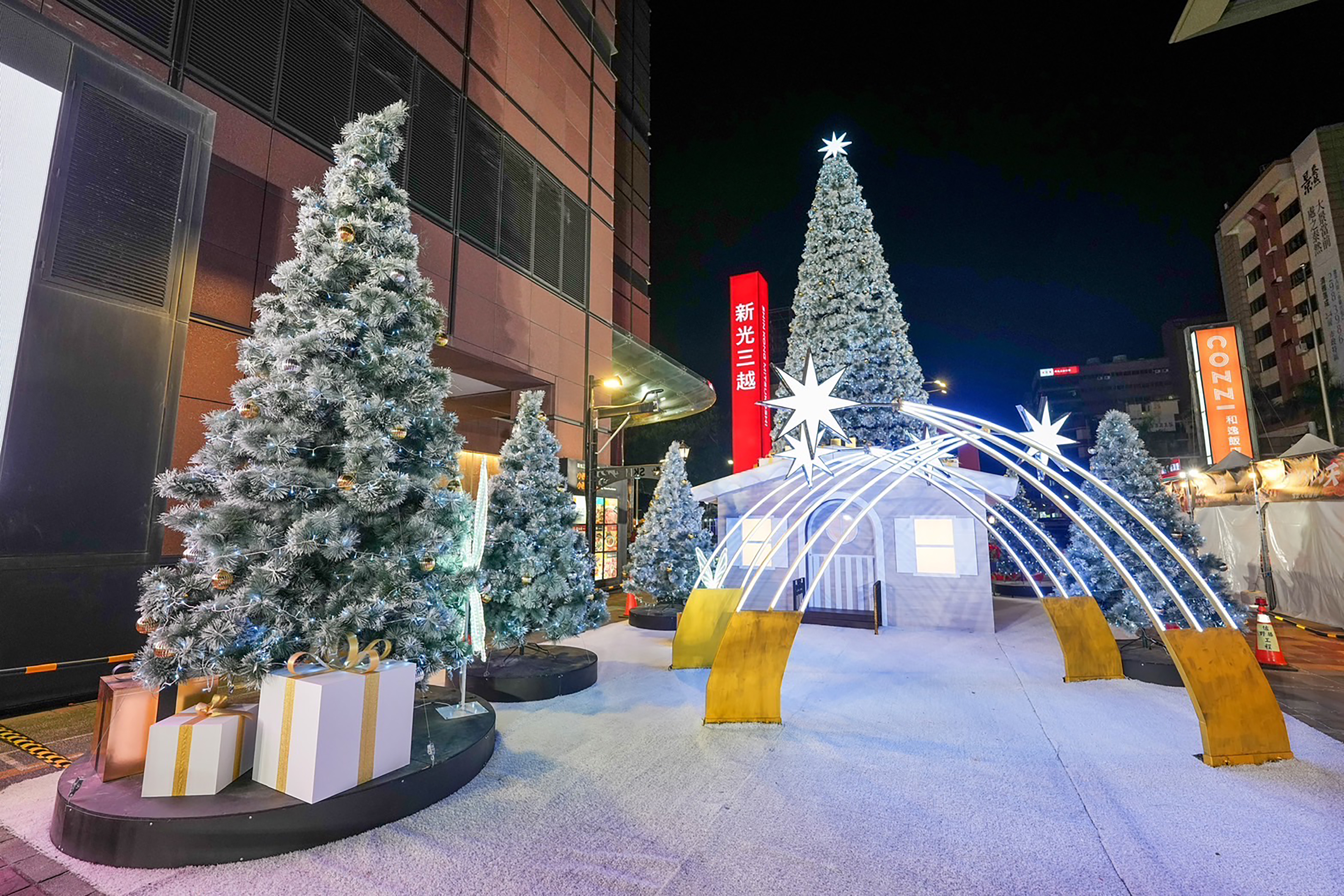 新光三越台南新天地《夢幻雪國 精靈之森》閃耀府城！