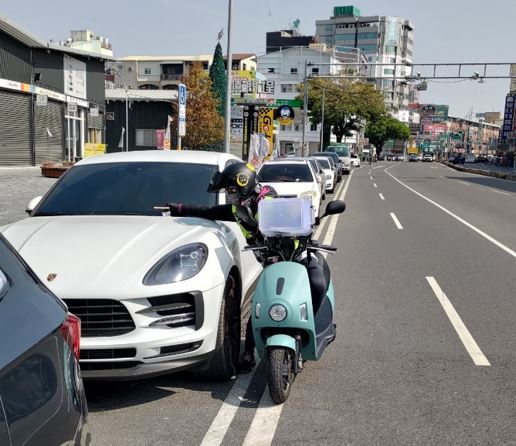 元旦迎新好停車  路邊停車不收費